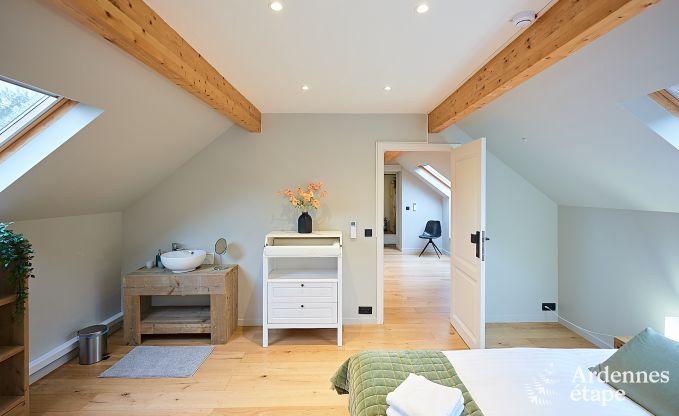 Wunderbar Ferienhaus in Onhaye mit Pool, Jacuzzi, Sauna und Spielzimmer f�r 14 Personen in der N�he von Dinant