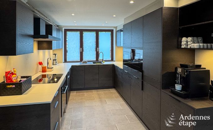 Wunderbar Ferienhaus in Onhaye mit Pool, Jacuzzi, Sauna und Spielzimmer fr 14 Personen in der Nhe von Dinant