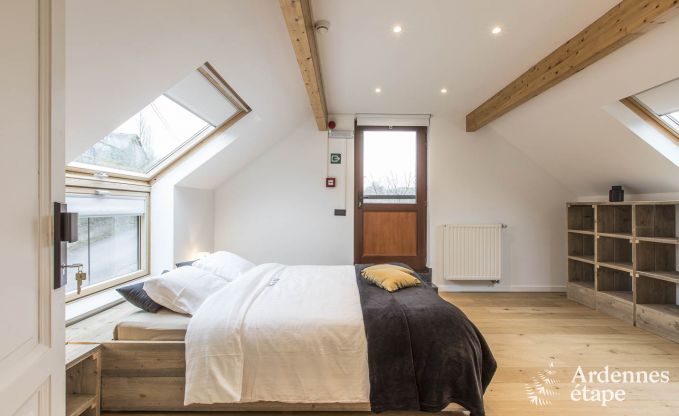 Wunderbar Ferienhaus in Onhaye mit Pool, Jacuzzi, Sauna und Spielzimmer fr 14 Personen in der Nhe von Dinant