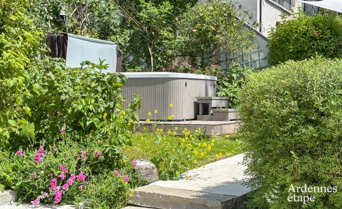 Wunderbar Ferienhaus in Onhaye mit Pool, Jacuzzi, Sauna und Spielzimmer fr 14 Personen in der Nhe von Dinant