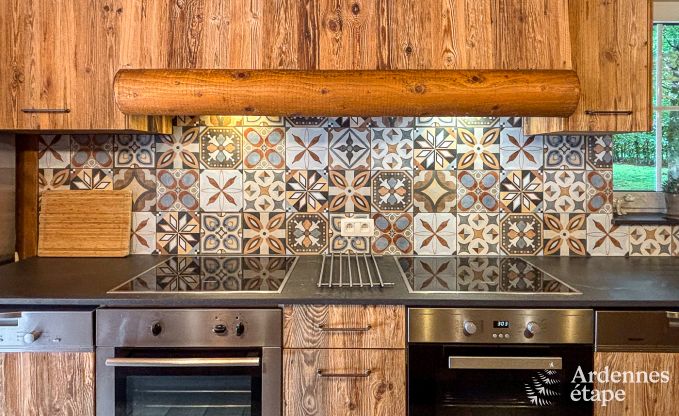 Gerumiges Chalet in Ovifat, Ardennen, 16 Personen, 8 Schlafzimmer, 3 Badezimmer, Sauna, Billard, Garten mit privater Terrasse