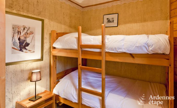 Gerumiges Chalet in Ovifat, Ardennen, 16 Personen, 8 Schlafzimmer, 3 Badezimmer, Sauna, Billard, Garten mit privater Terrasse