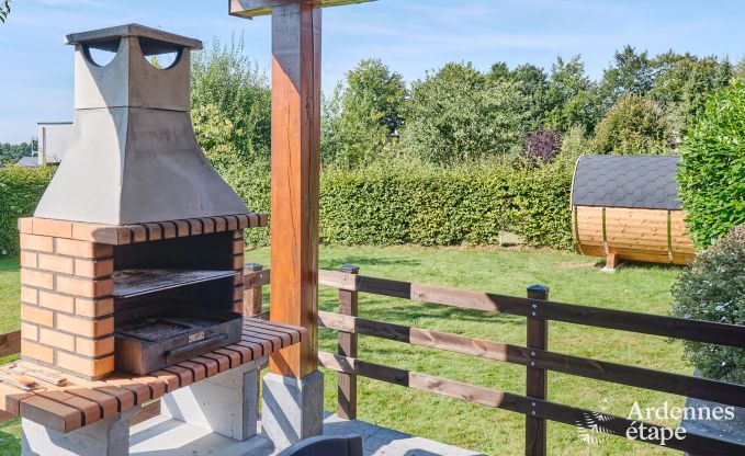 Ger�umiges und modernes Ferienhaus aus Naturstein in Ovifat, Hohes Venn