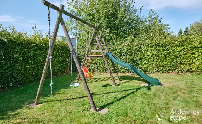 Ger�umiges und modernes Ferienhaus aus Naturstein in Ovifat, Hohes Venn