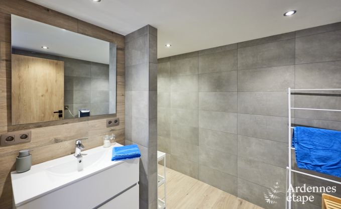 Hundefreundliches Ferienhaus f�r Familien in Paliseul, Ardennen