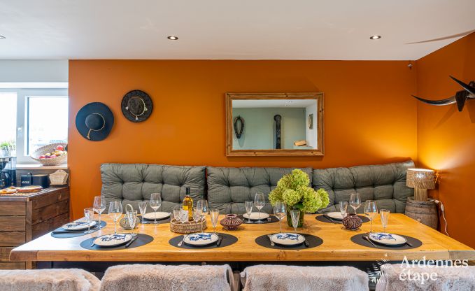 Gem�tliches Ferienhaus in Paliseul mit Whirlpool, geeignet f�r Gruppen und Familien, umgeben von Natur