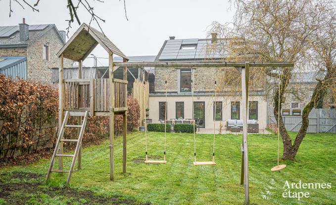 Charmante Ferienvermietung f�r 8 Personen in Paliseul: Ferienhaus mit Freizeiteinrichtungen im Herzen der Ardennen
