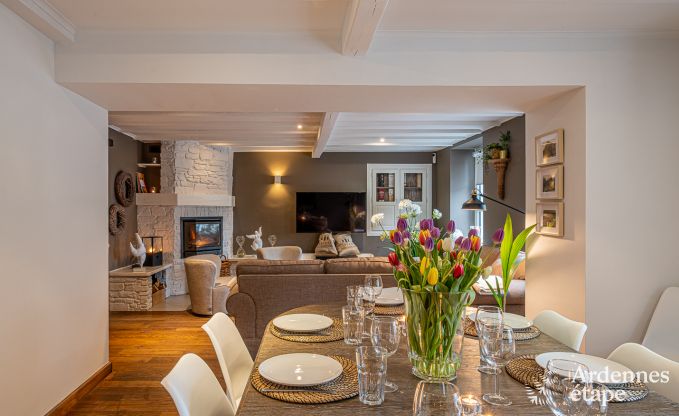 Charmante Ferienvermietung f�r 8 Personen in Paliseul: Ferienhaus mit Freizeiteinrichtungen im Herzen der Ardennen