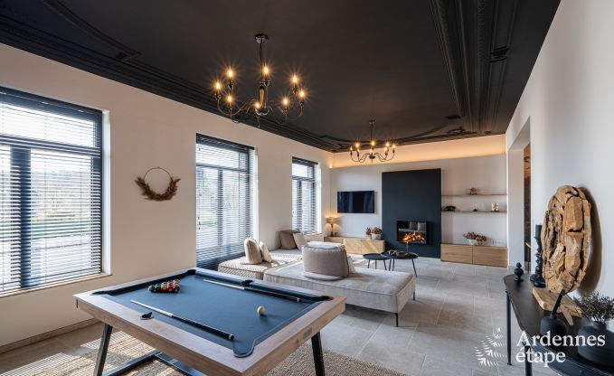 Moderne Ferienwohnung in Paliseul fr 14 Personen mit Schwimmbad, Spielzimmer und Nhe zum Bcherdorf Redu in den Ardennen