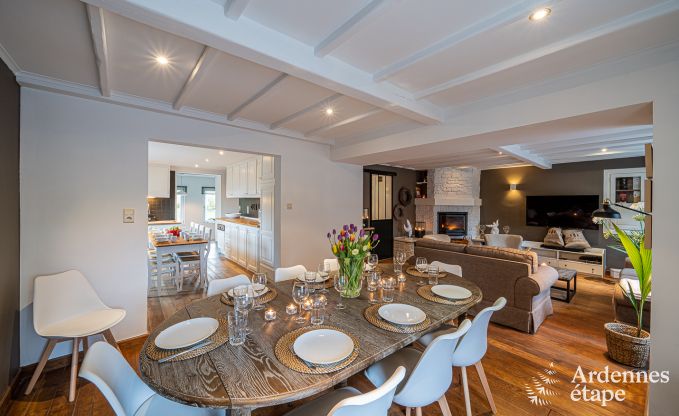 Charmante Ferienvermietung f�r 8 Personen in Paliseul: Ferienhaus mit Freizeiteinrichtungen im Herzen der Ardennen