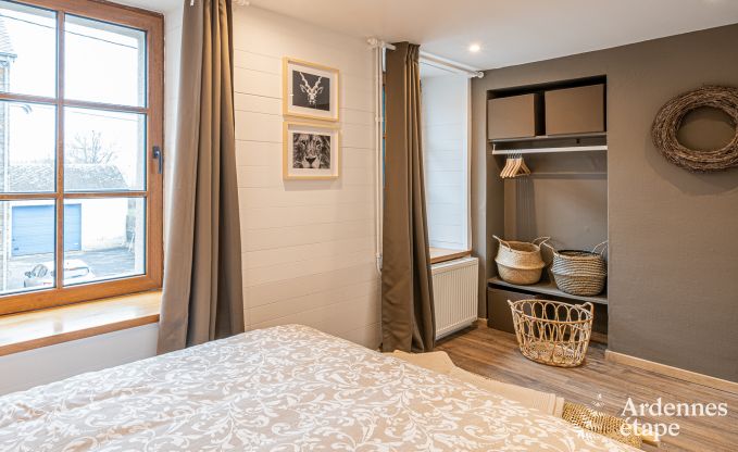 Charmante Ferienvermietung f�r 8 Personen in Paliseul: Ferienhaus mit Freizeiteinrichtungen im Herzen der Ardennen