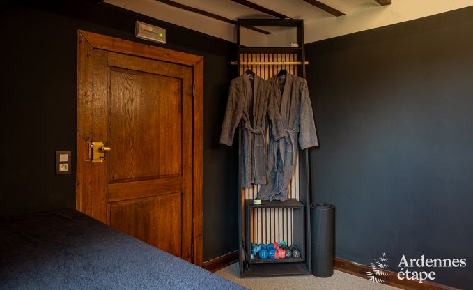 Romantisches Herrenhaus mit Sauna und Whirlpool f�r 2 Personen in Petit-Rechain, Ardennen