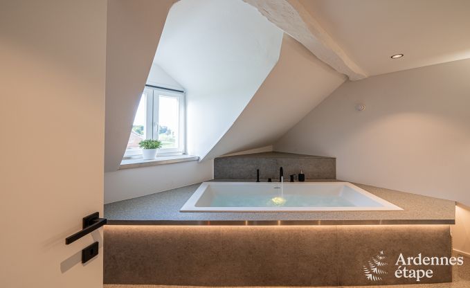 Romantisches Herrenhaus mit Sauna und Whirlpool f�r 2 Personen in Petit-Rechain, Ardennen