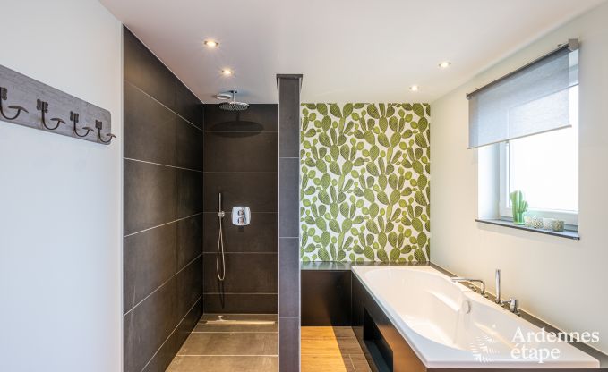 Luxusferienhaus in Plombires: Villa fr 6 Personen mit Jacuzzi, 3 Schlafzimmern und privatem Garten