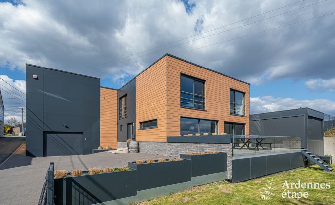 Luxusferienhaus in Plombires: Villa fr 6 Personen mit Jacuzzi, 3 Schlafzimmern und privatem Garten