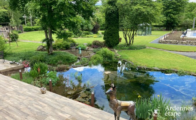 Gemtliches Chalet in Porcheresse mit beheiztem Pool und Platz fr 4 Personen in den Ardennen