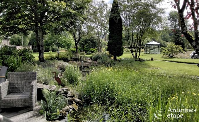 Gemtliches Chalet in Porcheresse mit beheiztem Pool und Platz fr 4 Personen in den Ardennen