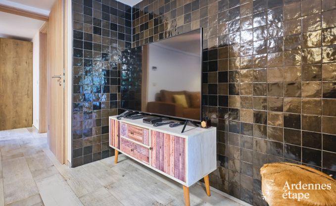 Gemtliches Chalet in Porcheresse mit beheiztem Pool und Platz fr 4 Personen in den Ardennen