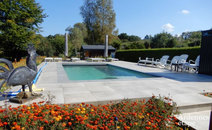 Gemtliches Chalet in Porcheresse mit beheiztem Pool und Platz fr 4 Personen in den Ardennen