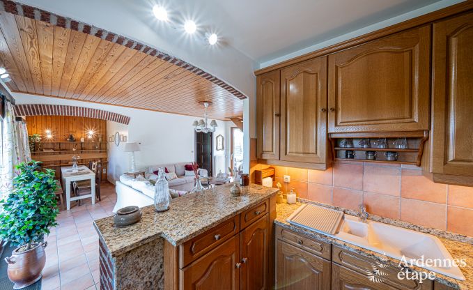 Ferienhaus f�r 6 mit Whirlpool, Sauna und Garten in Profondeville, Ardennen