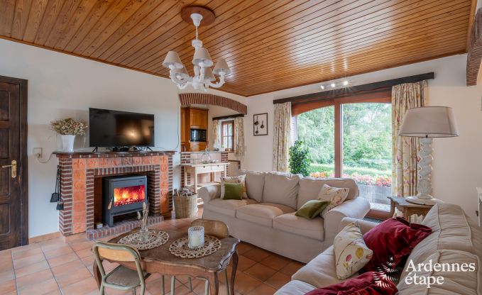 Ferienhaus f�r 6 mit Whirlpool, Sauna und Garten in Profondeville, Ardennen