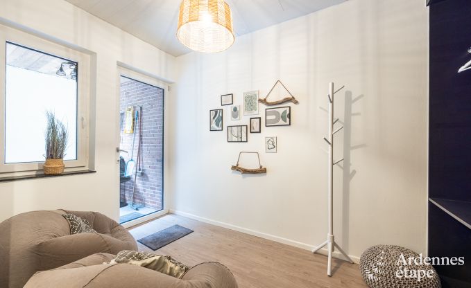 Luxusferienhaus mit Au�en-Wellness im Herzen des Maastals in Profondeville