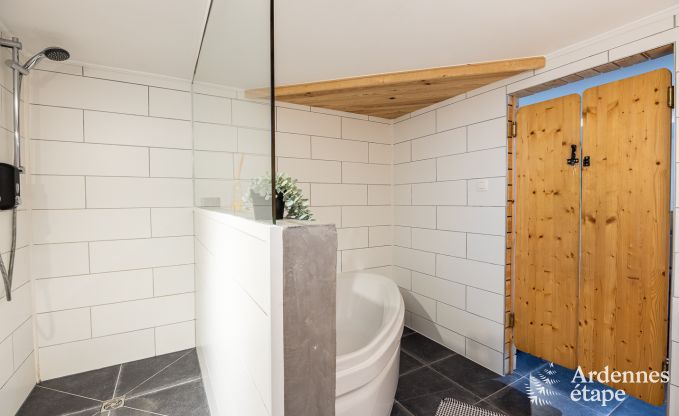 Luxusferienhaus mit Au�en-Wellness im Herzen des Maastals in Profondeville