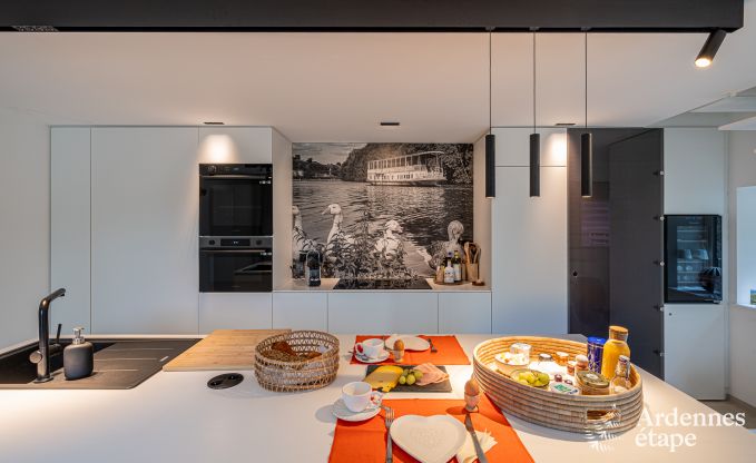 Au�ergew�hnlich charmant Ferienhaus in Profondeville f�r 4 Personen mit Jacuzzi, Infrarotkabine und Ponton auf der Maas