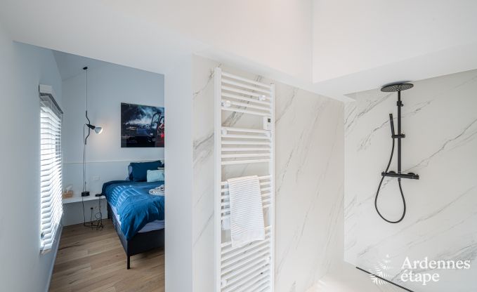 Au�ergew�hnlich charmant Ferienhaus in Profondeville f�r 4 Personen mit Jacuzzi, Infrarotkabine und Ponton auf der Maas