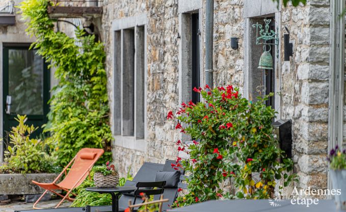 Au�ergew�hnlich charmant Ferienhaus in Profondeville f�r 4 Personen mit Jacuzzi, Infrarotkabine und Ponton auf der Maas