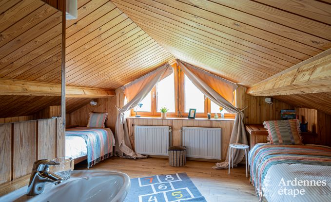 Ferienhaus f�r 6 mit Whirlpool, Sauna und Garten in Profondeville, Ardennen