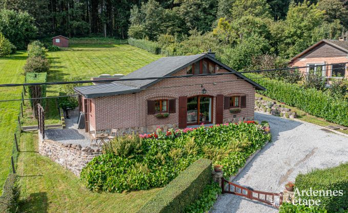 Ferienhaus f�r 6 mit Whirlpool, Sauna und Garten in Profondeville, Ardennen