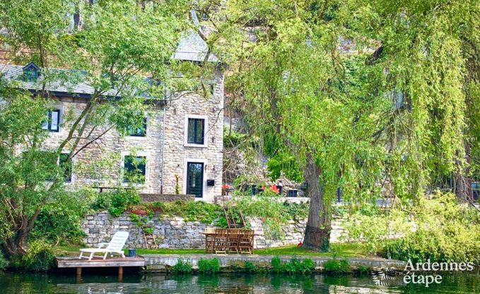 Au�ergew�hnlich charmant Ferienhaus in Profondeville f�r 4 Personen mit Jacuzzi, Infrarotkabine und Ponton auf der Maas