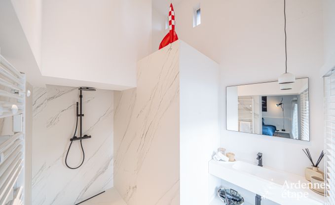 Au�ergew�hnlich charmant Ferienhaus in Profondeville f�r 4 Personen mit Jacuzzi, Infrarotkabine und Ponton auf der Maas