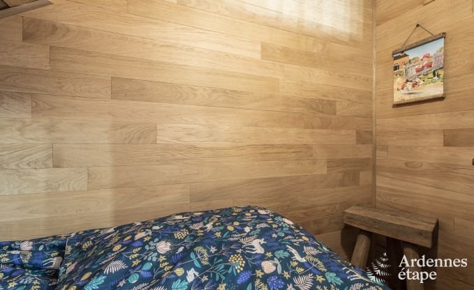 Gem�tliches Ferienhaus f�r 4 Personen in Redu mit Tankuzzi (Whirlpool), �berdachter Terrasse und Privatgarten