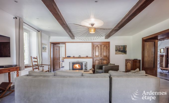 Ferienhaus in Redu, Ardennen, 7 Schlafzimmer, 6 Badezimmer, 15 Personen, nordisches Bad, Billard, privater Garten, Terrasse, Ladestation f�r Elektroautos