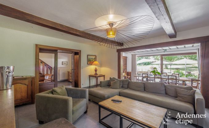 Ferienhaus in Redu, Ardennen, 7 Schlafzimmer, 6 Badezimmer, 15 Personen, nordisches Bad, Billard, privater Garten, Terrasse, Ladestation f�r Elektroautos
