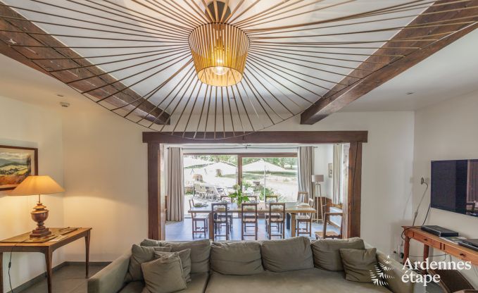 Ferienhaus in Redu, Ardennen, 7 Schlafzimmer, 6 Badezimmer, 15 Personen, nordisches Bad, Billard, privater Garten, Terrasse, Ladestation f�r Elektroautos