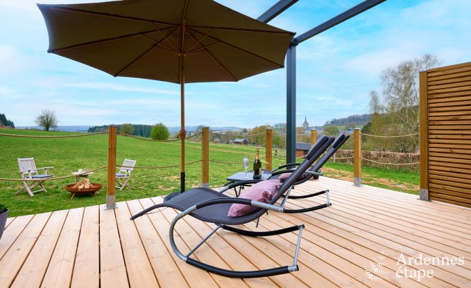 Romantisches Tiny House in Redu: Aufenthalt f�r 2 in den Ardennen mit privater Terrasse und Panoramablick