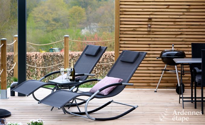 Romantisches Tiny House in Redu: Aufenthalt f�r 2 in den Ardennen mit privater Terrasse und Panoramablick