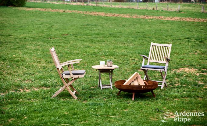 Romantisches Tiny House in Redu: Aufenthalt f�r 2 in den Ardennen mit privater Terrasse und Panoramablick