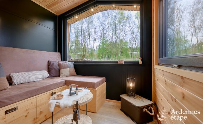 Romantisches Tiny House in Redu: Aufenthalt f�r 2 in den Ardennen mit privater Terrasse und Panoramablick