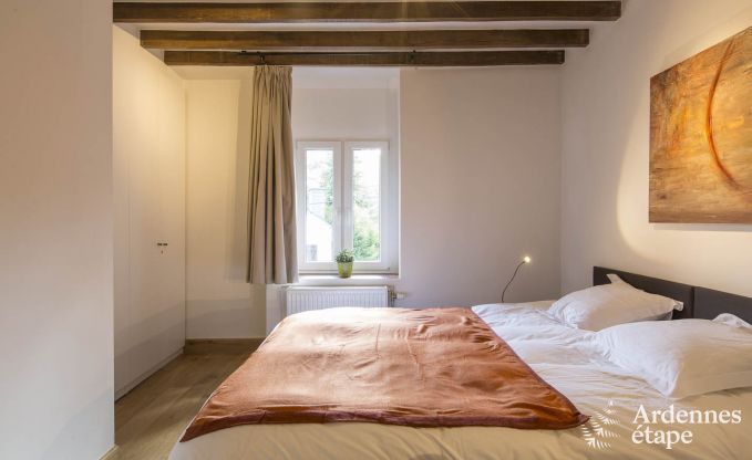 Ferienhaus in Redu, Ardennen, 7 Schlafzimmer, 6 Badezimmer, 15 Personen, nordisches Bad, Billard, privater Garten, Terrasse, Ladestation f�r Elektroautos