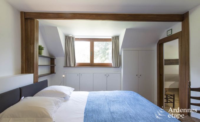 Ferienhaus in Redu, Ardennen, 7 Schlafzimmer, 6 Badezimmer, 15 Personen, nordisches Bad, Billard, privater Garten, Terrasse, Ladestation f�r Elektroautos