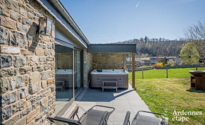 Gem�tliches Ferienhaus in Remouchamps: 8 Personen, Whirlpool, privater Garten, bei C�te de la Redoute