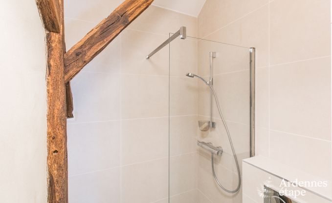 Ferienhaus in Rendeux, Ardennen, 6 Personen, 2 Schlafzimmer, privater Garten, Babyausstattung, Terrasse mit Grill