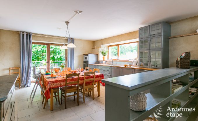 Ferienhaus in Rendeux, Ardennen, 6 Personen, 2 Schlafzimmer, privater Garten, Babyausstattung, Terrasse mit Grill