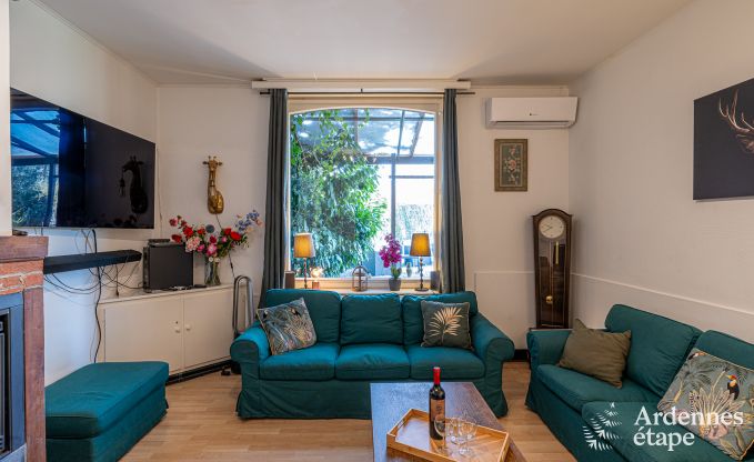 Gro�es Ferienhaus in Rochefort: komfortabler Aufenthalt f�r 26 Personen mit Sauna und privatem Garten in den Ardennen