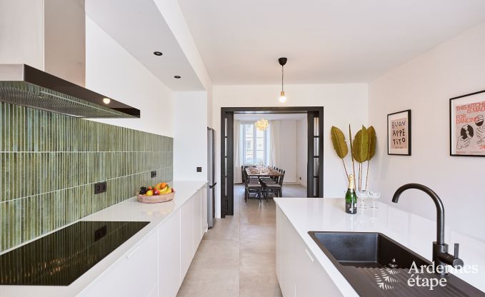 Sehr gepflegtes und charmantes Ferienhaus fr 8 Personen in Tellin, nahe Rochefort