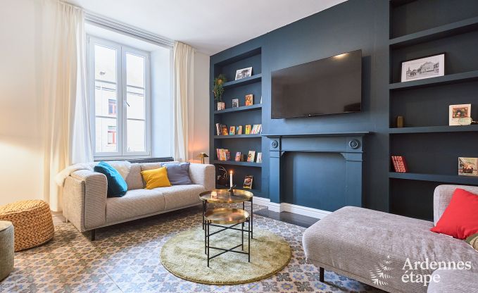 Sehr gepflegtes und charmantes Ferienhaus fr 8 Personen in Tellin, nahe Rochefort